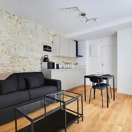 Charming In Le Marais *